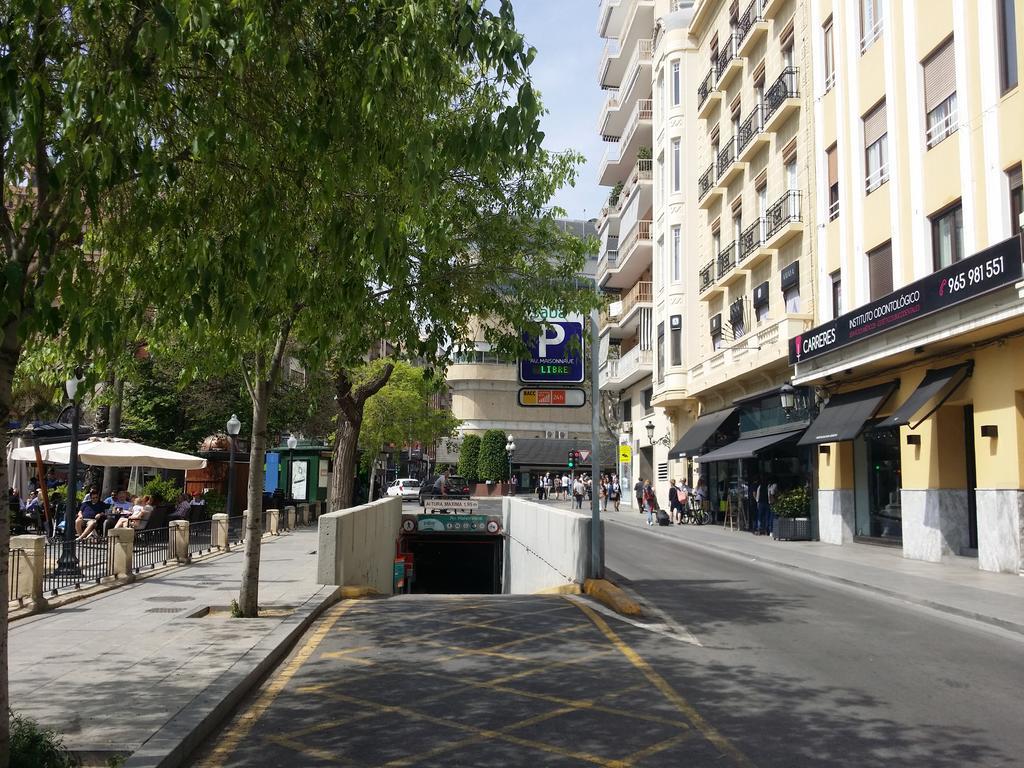 Suite International Alicante Exteriör bild